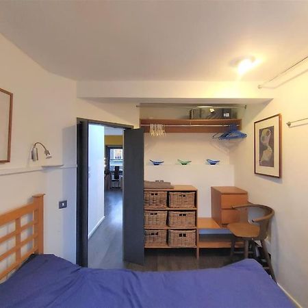Stylish Apartment Near Carnaby Street, Sleeps 4. Лондон Екстериор снимка